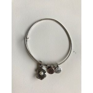 Alex and Ani Oyster Pearl Charm Bangle